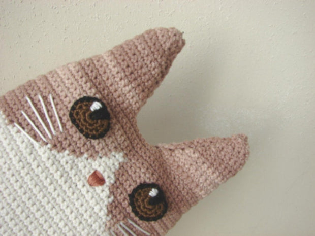 Cat Pillow Crochet Pattern